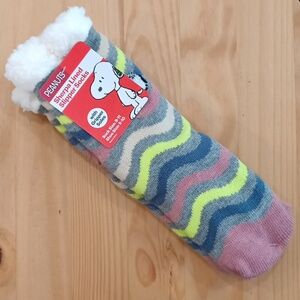 Peanuts Snoopy Sherpa Lined Slipper Socks Gripper Soles